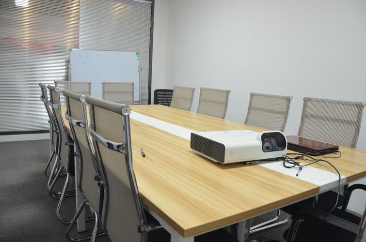 深耕專業(yè)，助力企業(yè)穩(wěn)健發(fā)展——保利中心C座商務(wù)服務(wù)全面解析